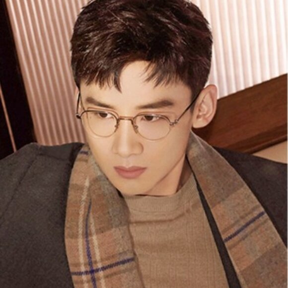 Montblanc MB0129O 001 Geometric Eyeglasses 49mm – Silver - Picture 2 of 10